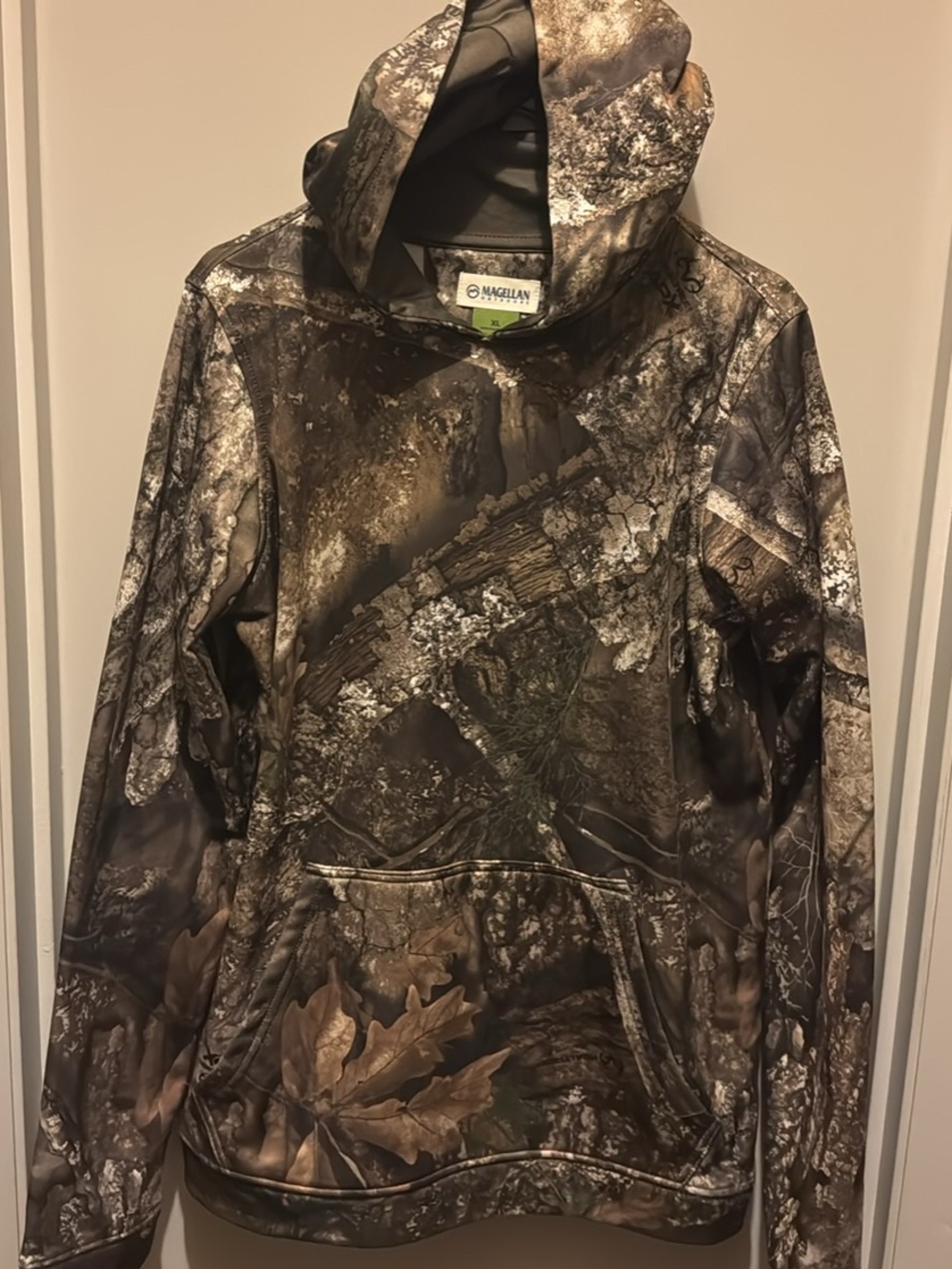 NWOT-Magellan Outdoors Brown and Green Camo Hooded Pullover-XL